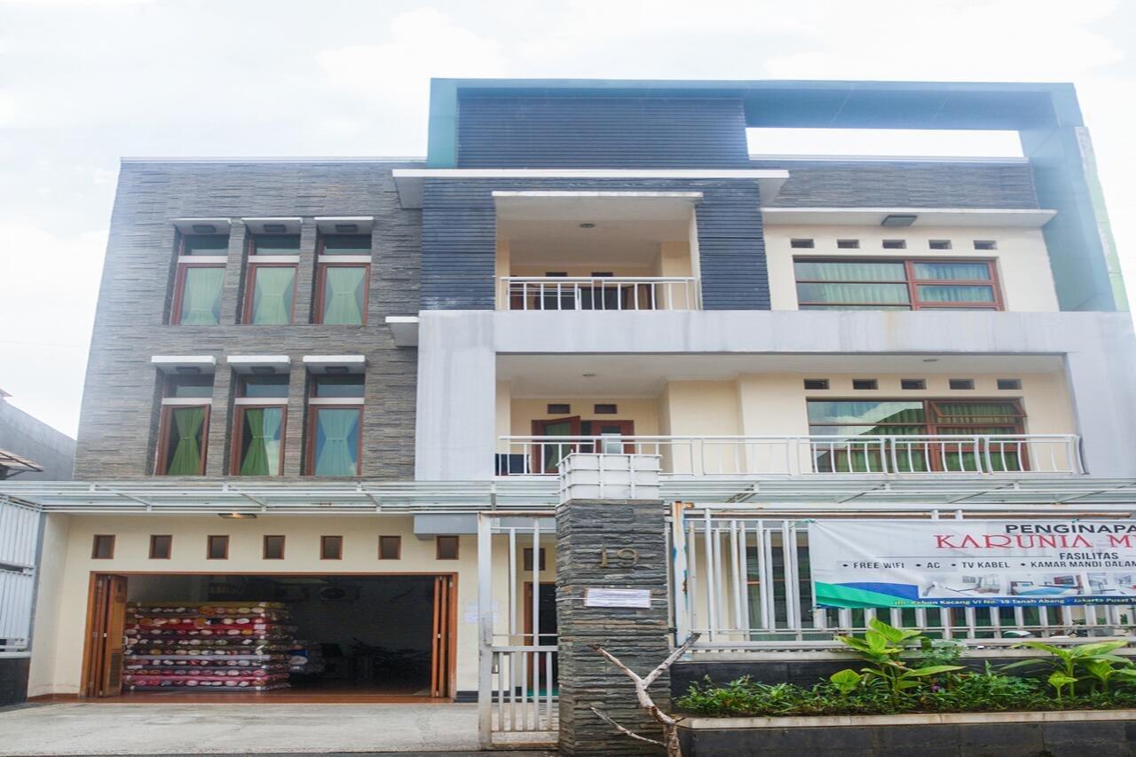 Oyo 3894 Karunia Muslim Syariah Hotel Jakarta Exterior foto
